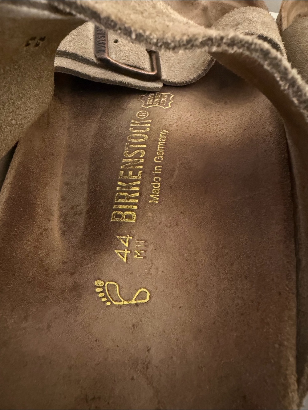 Birkenstock men’s 11 brown leather dual strap molded footbed slip on flat sandal - Picture 9 of 10